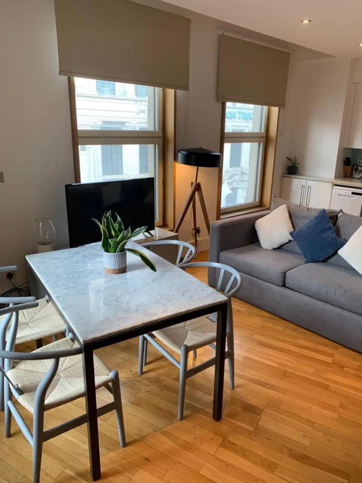 High Apartment In St James-Piccadilly Cov10 ลอนดอน ภายนอก รูปภาพ